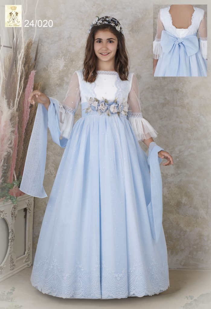 Vestido de comunión azul de Ave María
